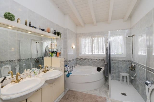 4 soveværelse Villa til salg i Torrenueva med swimmingpool garage - € 1.200.000 (Ref: 7289984)