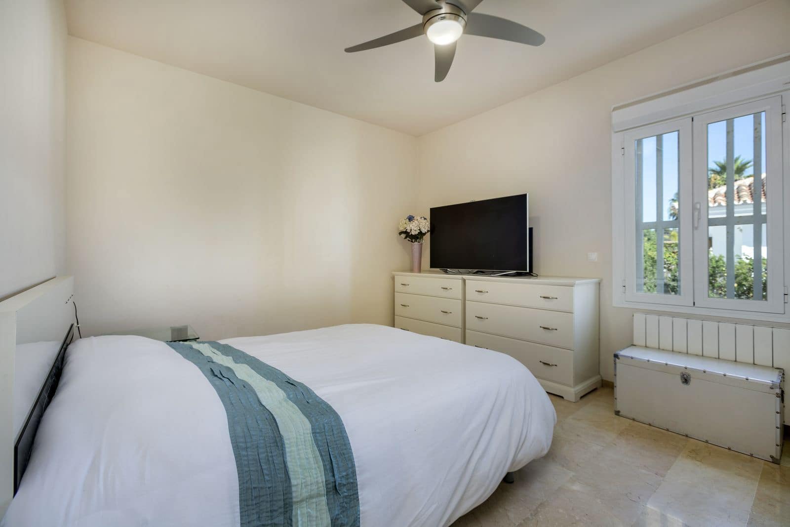 4 soveværelse Villa til salg i El Chaparral med swimmingpool garage - € 895.000 (Ref: 7299546)