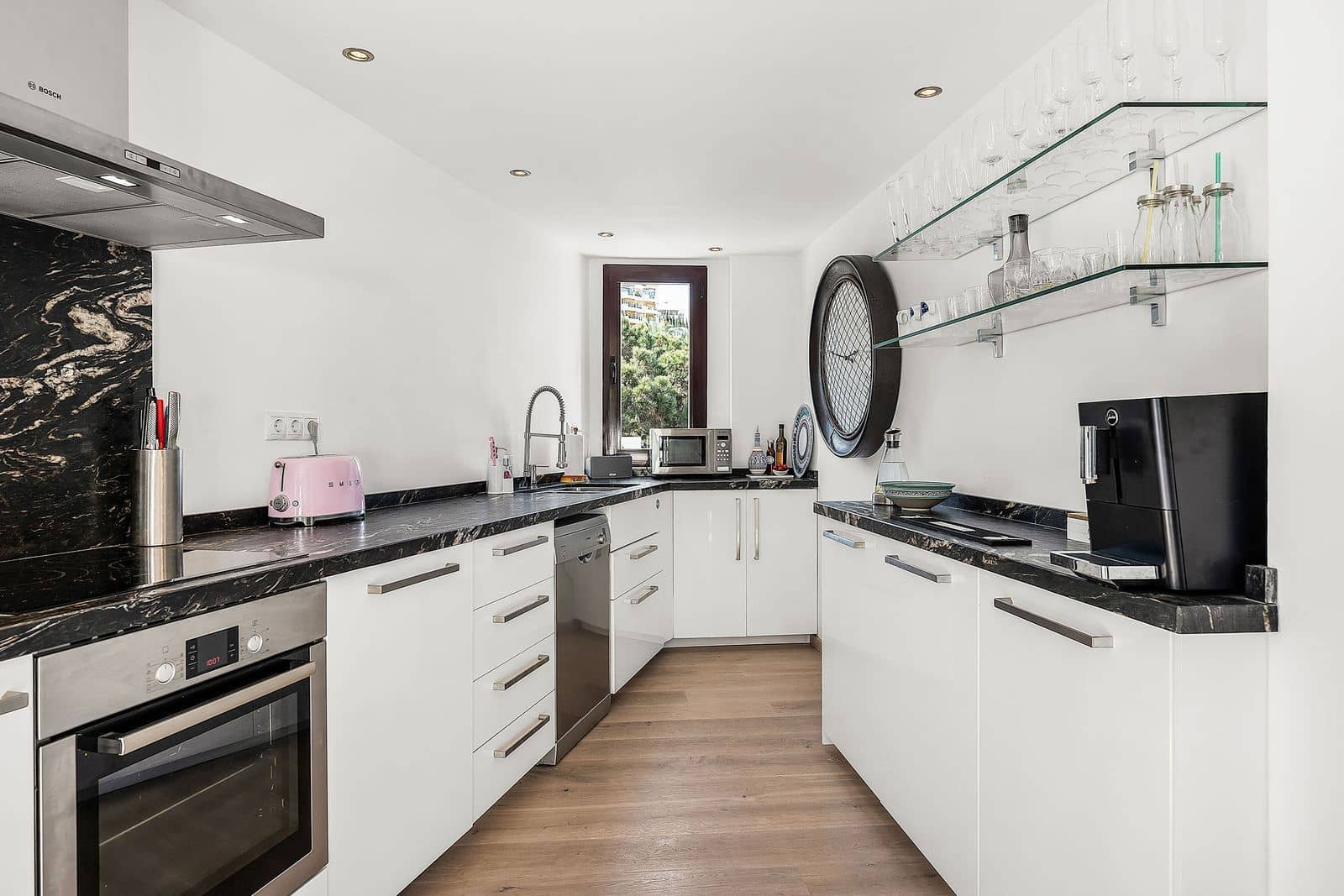 3 sypialnia Penthouse na sprzedaż w Nueva Andalucia z garażem - 695 000 € (Ref: 7342167)