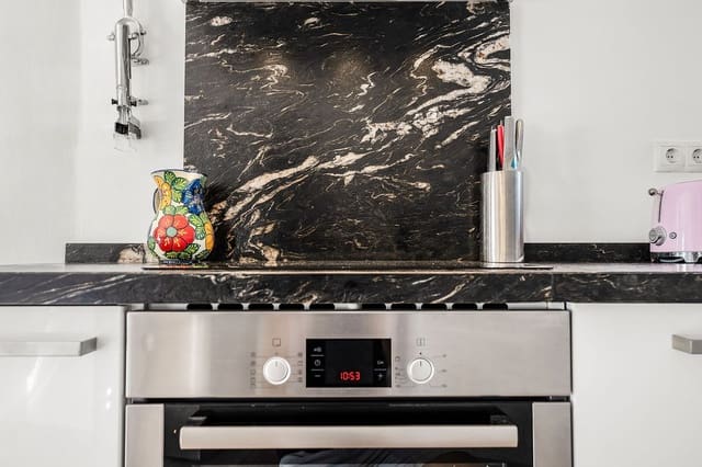 3 sypialnia Penthouse na sprzedaż w Nueva Andalucia, Marbella z garażem - 695 000 € (Ref: 7342167)