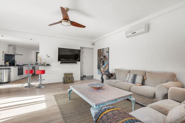 3 sypialnia Penthouse na sprzedaż w Nueva Andalucia, Marbella z garażem - 695 000 € (Ref: 7342167)