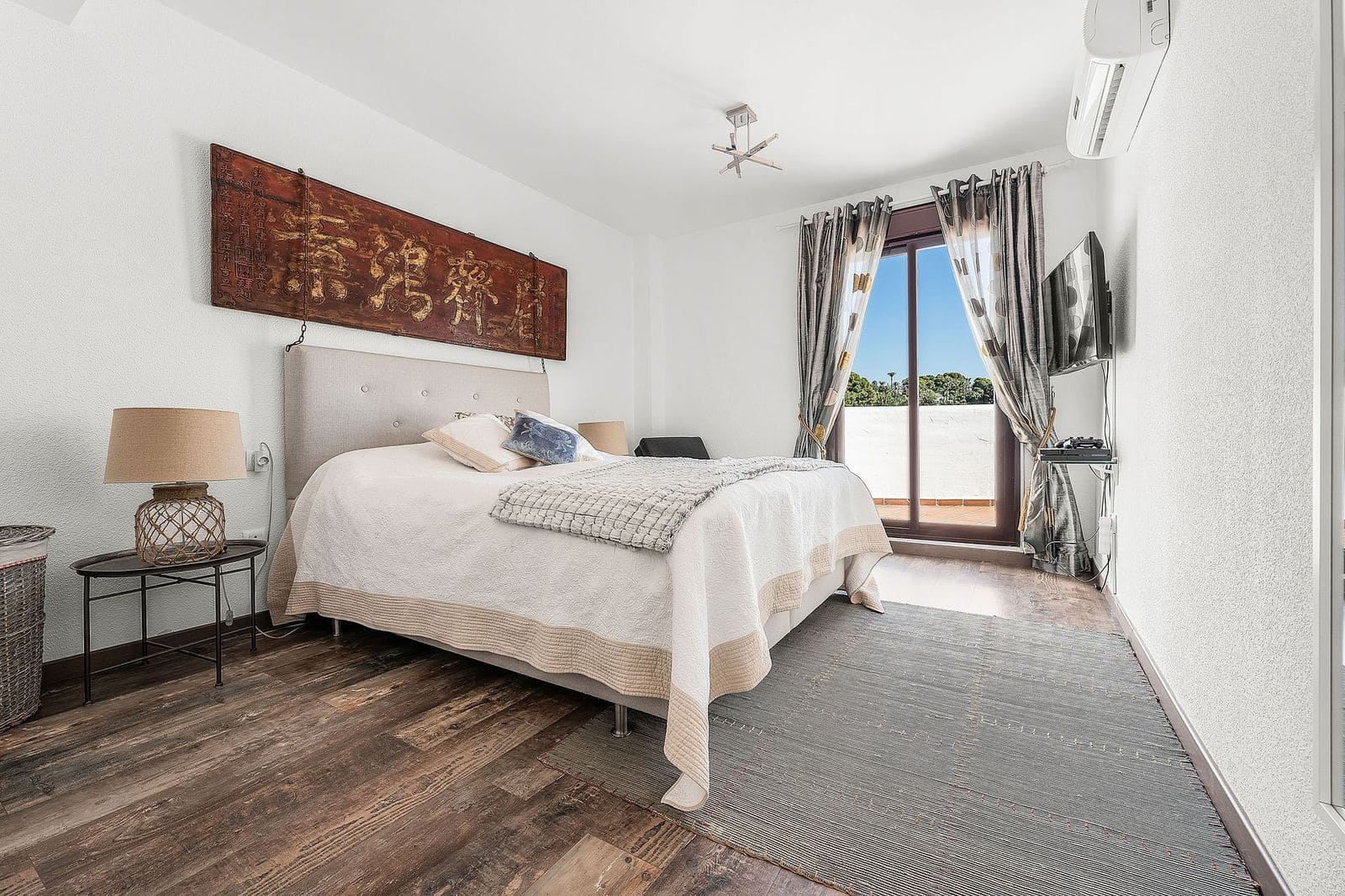 3 sypialnia Penthouse na sprzedaż w Nueva Andalucia z garażem - 695 000 € (Ref: 7342167)