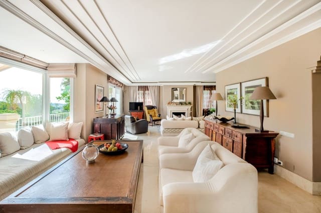 5 soverom Villa til salgs i Aloha Golf, Marbella med svømmebasseng garasje - € 3 995 000 (Ref: 7358659)