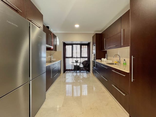 4 soverom Villa til salgs i San Pedro de Alcantara, Marbella med svømmebasseng garasje - € 1 330 000 (Ref: 7372146)