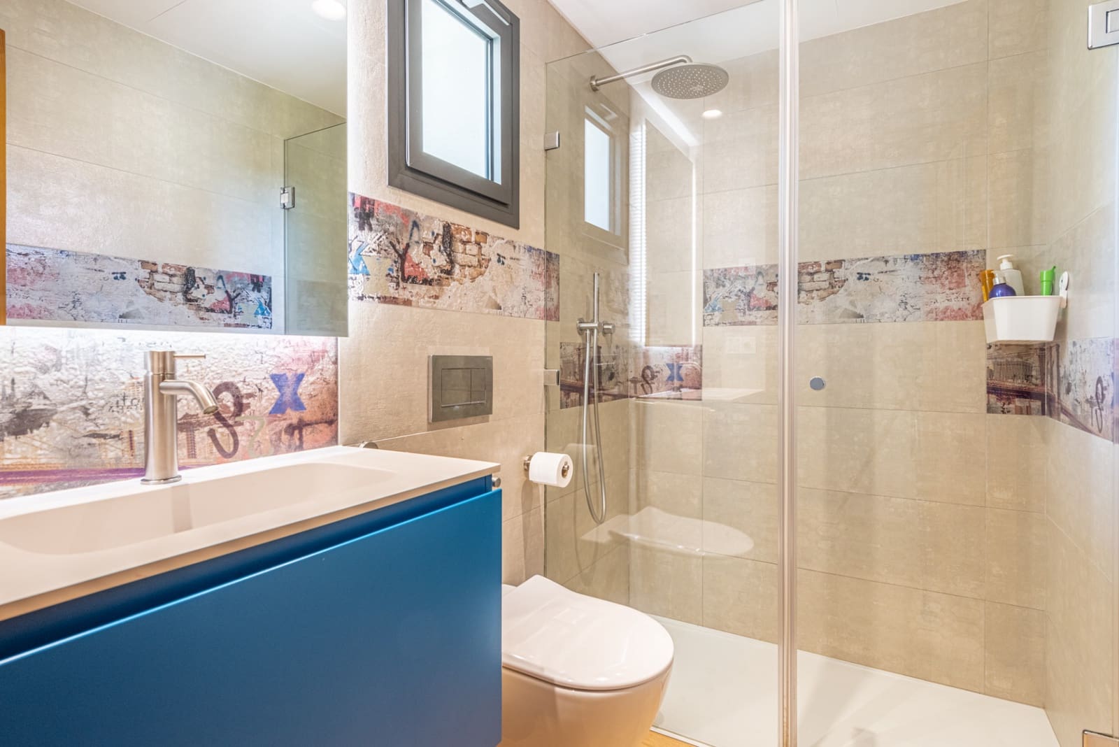 3 soverom Villa til salgs i Nueva Andalucia med svømmebasseng garasje - € 745 000 (Ref: 7394000)