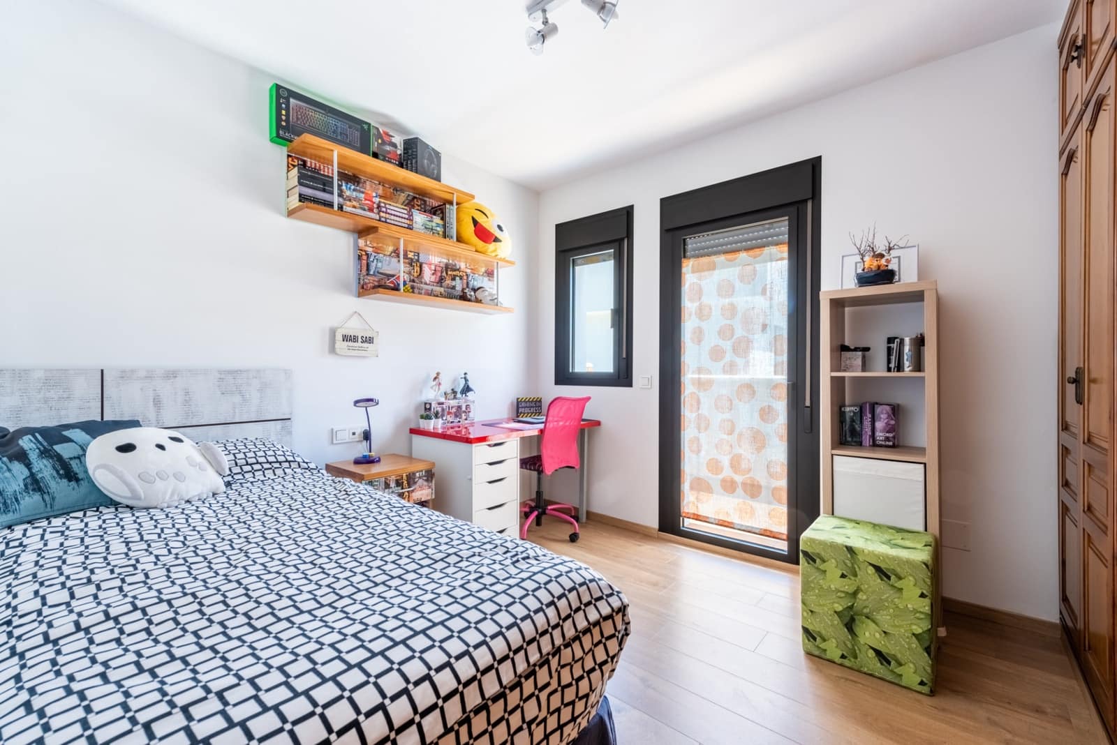 3 soverom Villa til salgs i Nueva Andalucia med svømmebasseng garasje - € 745 000 (Ref: 7394000)