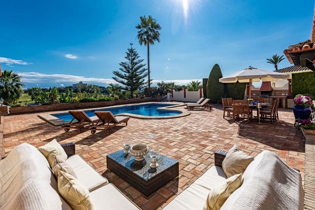 4 soverom Villa til salgs i El Paraiso, Estepona med svømmebasseng garasje - € 1 595 000 (Ref: 7409615)