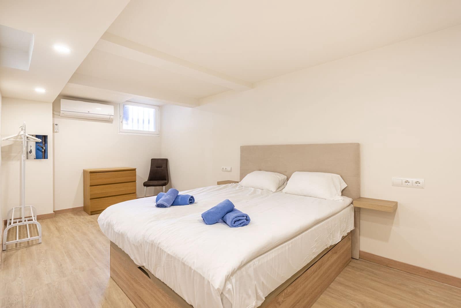 4 quarto Casa em Banda para venda em Nueva Andalucia com piscina garagem - 575 000 € (Ref: 7424738)