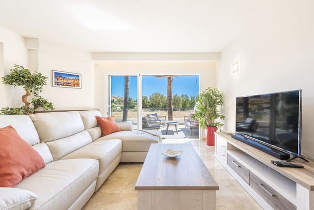 4 chambre Maison de Ville à vendre à Nueva Andalucia, Marbella avec piscine garage - 575 000 € (Ref: 7424738)