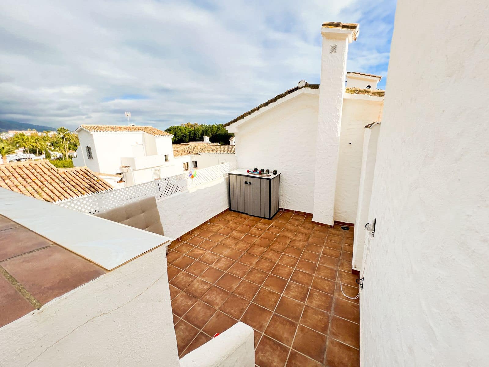 2 slaapkamer Huis te koop in Nueva Andalucia met zwembad garage - € 545.000 (Ref: 7431338)