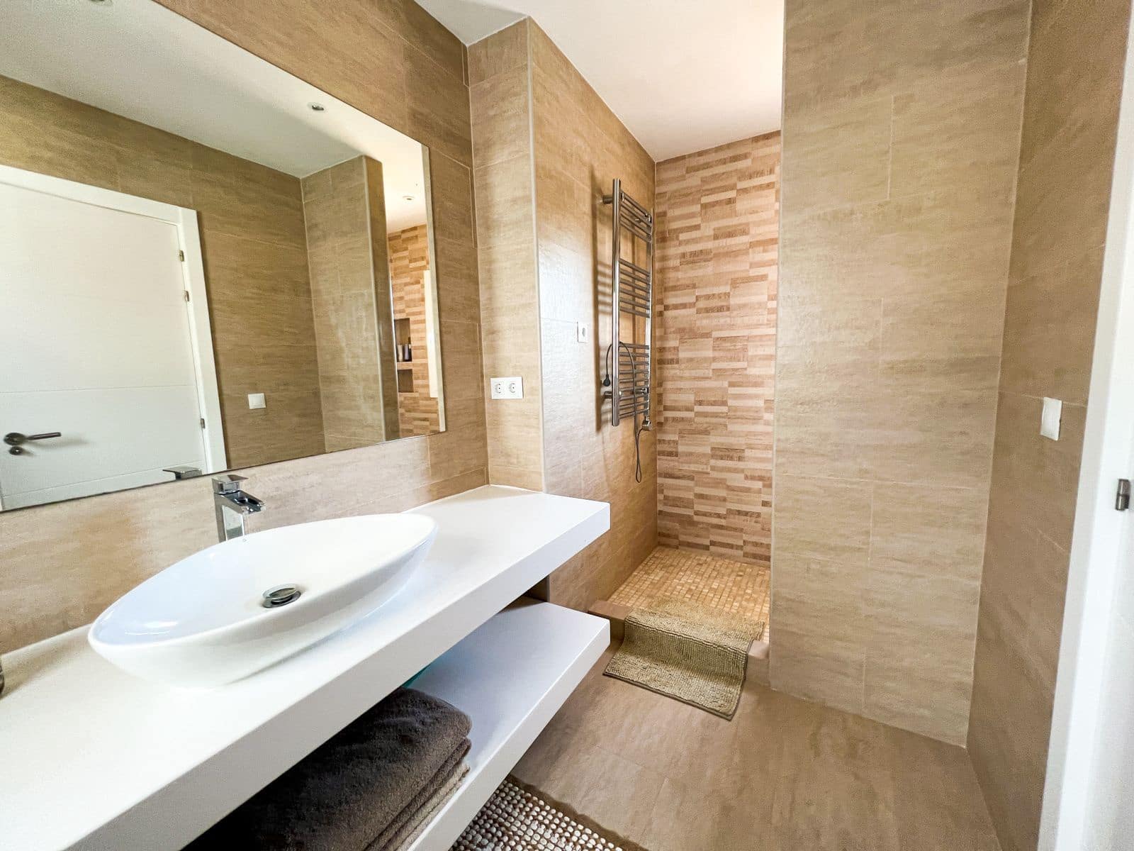 2 slaapkamer Huis te koop in Nueva Andalucia met zwembad garage - € 545.000 (Ref: 7431338)