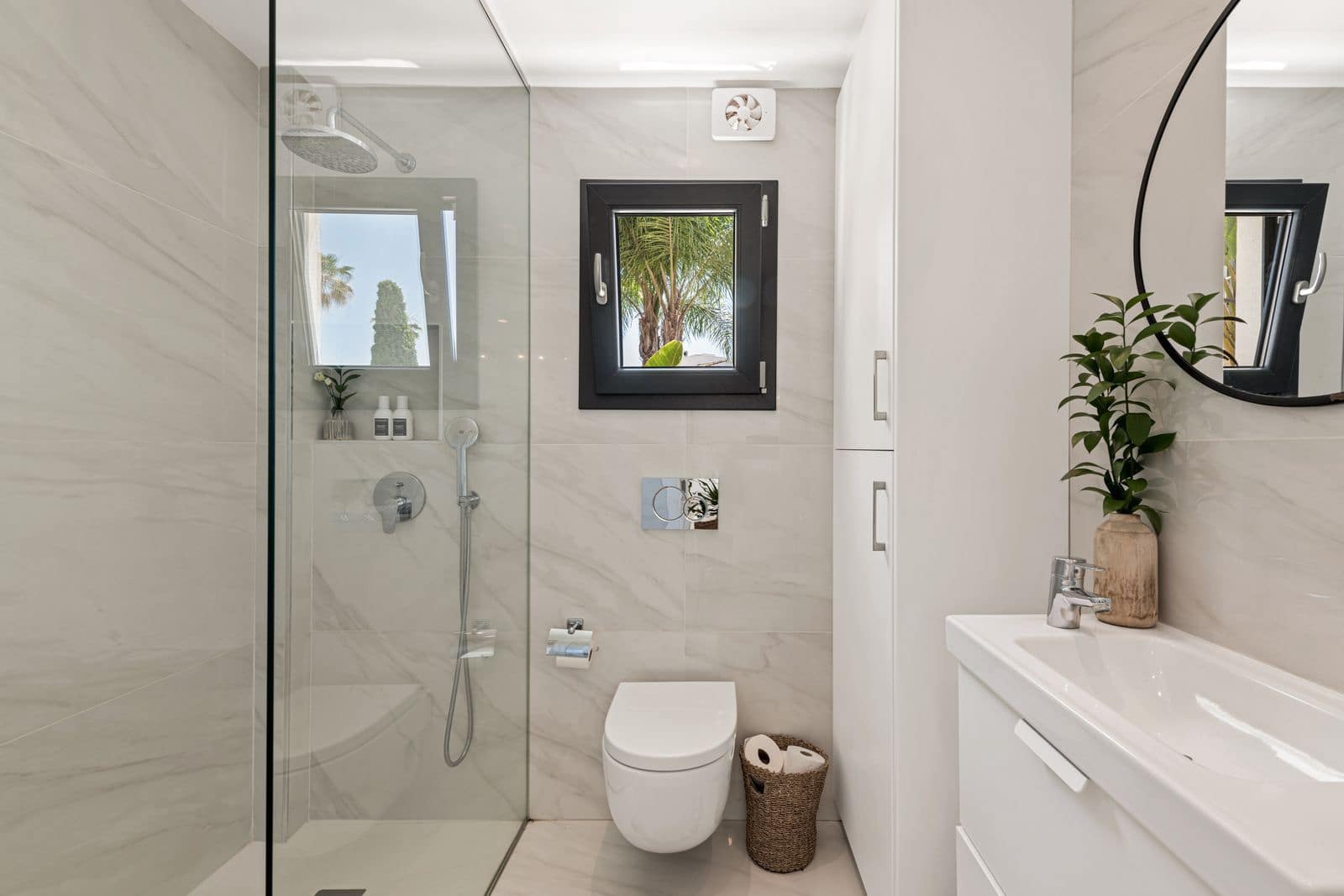 4 soverom Villa til salgs i San Pedro de Alcantara med svømmebasseng garasje - € 1 395 000 (Ref: 7442374)