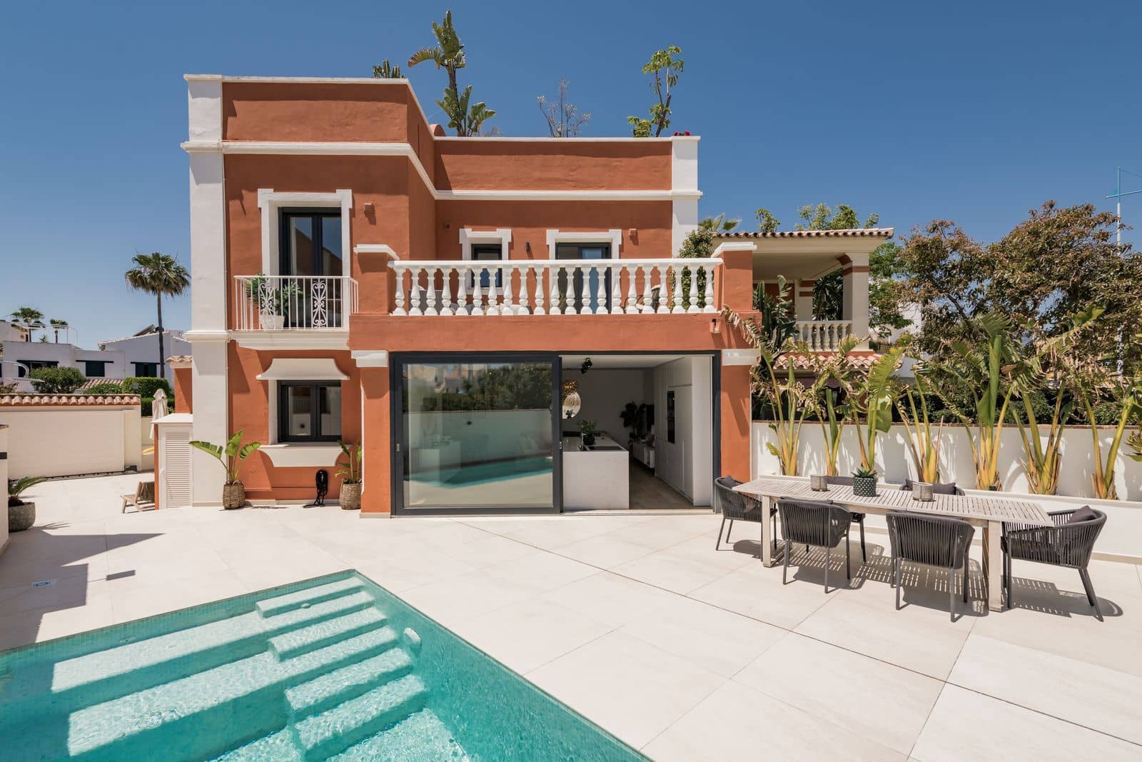 4 soverom Villa til salgs i San Pedro de Alcantara med svømmebasseng garasje - € 1 395 000 (Ref: 7442374)