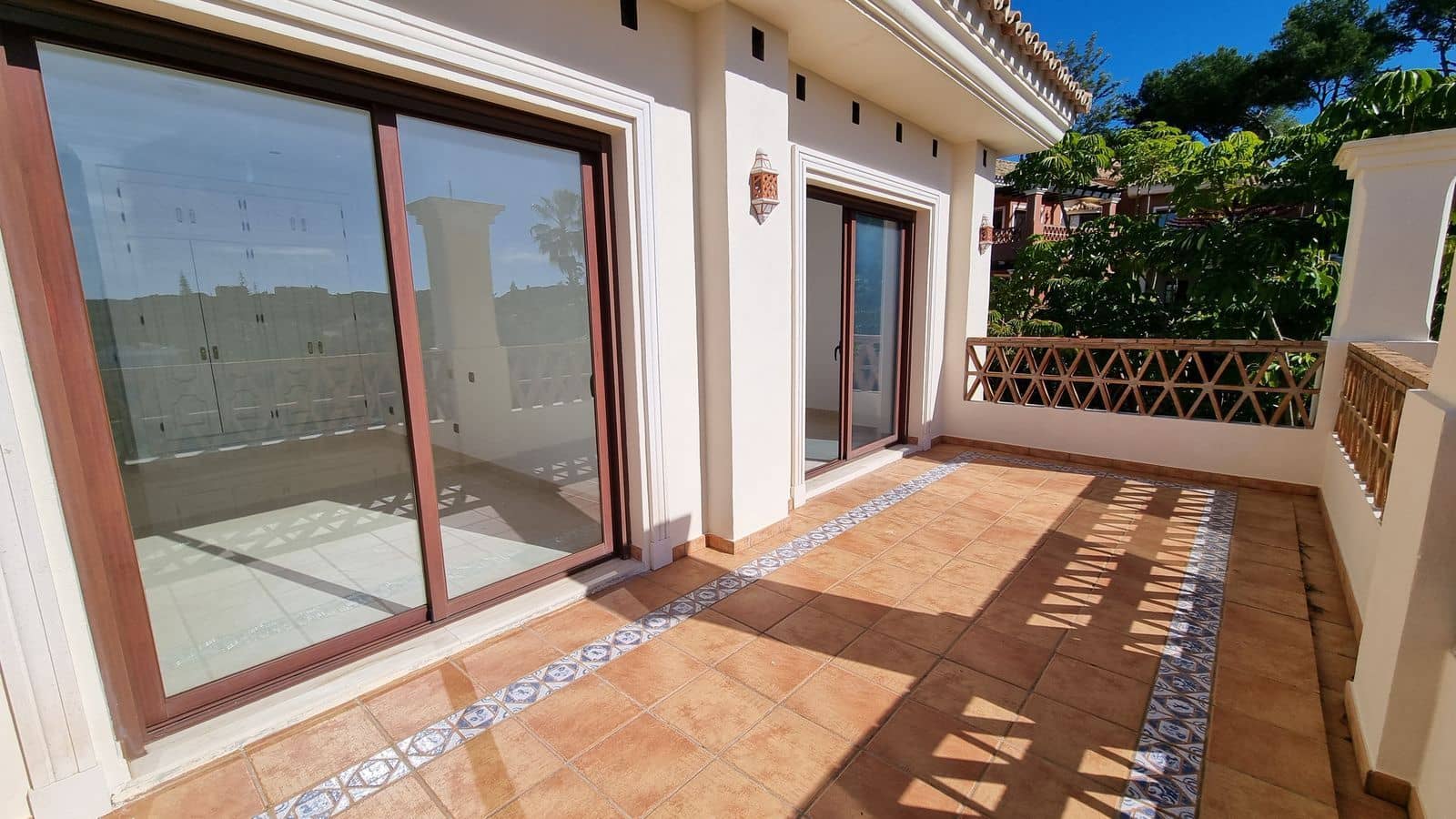 4 soveværelse Villa til salg i Las Chapas med swimmingpool garage - € 1.530.000 (Ref: 7478416)