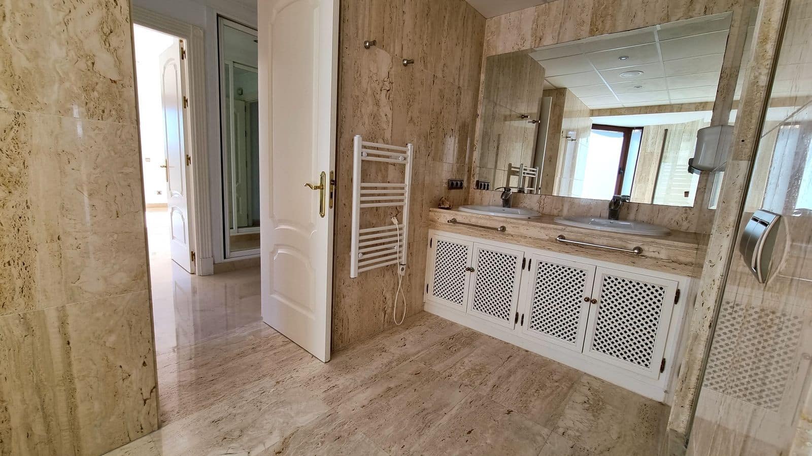 4 soveværelse Villa til salg i Las Chapas med swimmingpool garage - € 1.530.000 (Ref: 7478416)