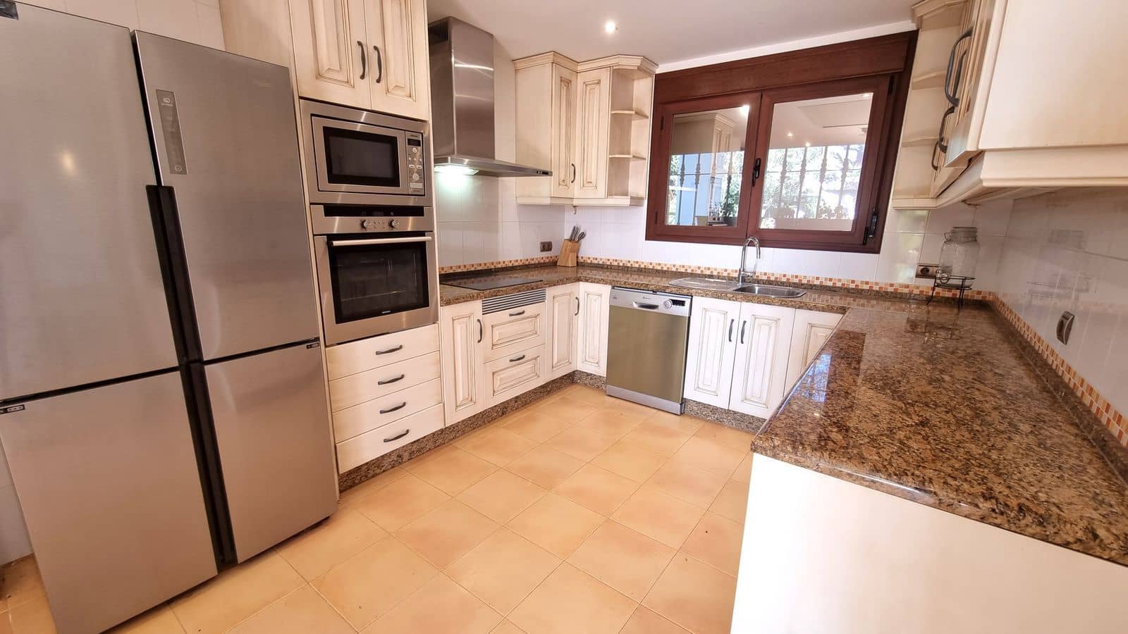 4 soveværelse Villa til salg i Las Chapas med swimmingpool garage - € 1.530.000 (Ref: 7478416)