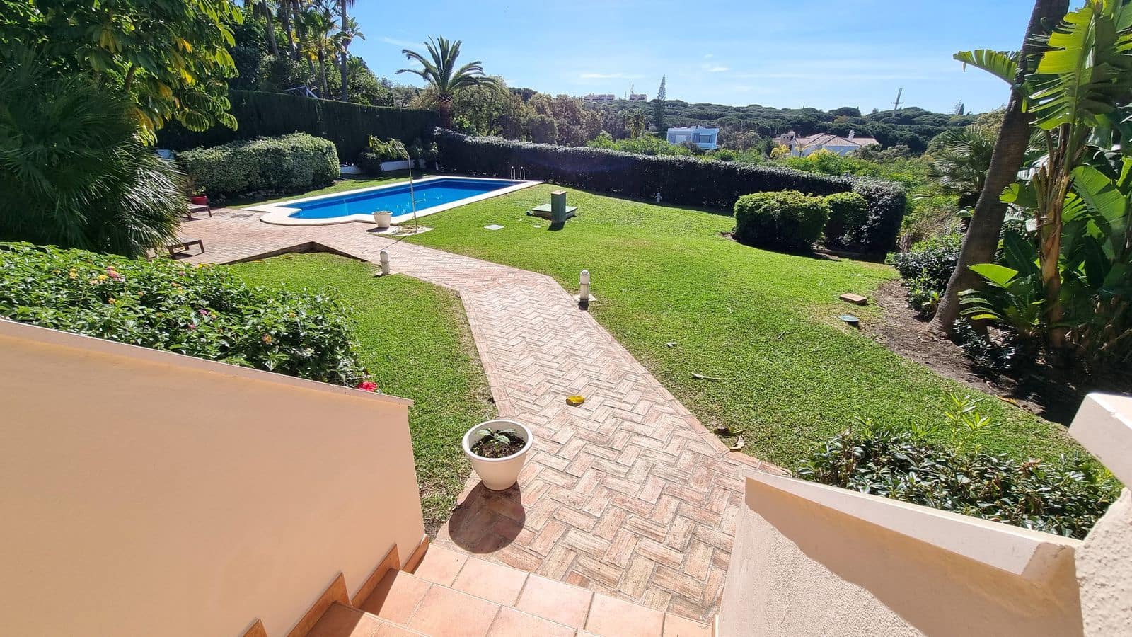 4 soveværelse Villa til salg i Las Chapas med swimmingpool garage - € 1.530.000 (Ref: 7478416)