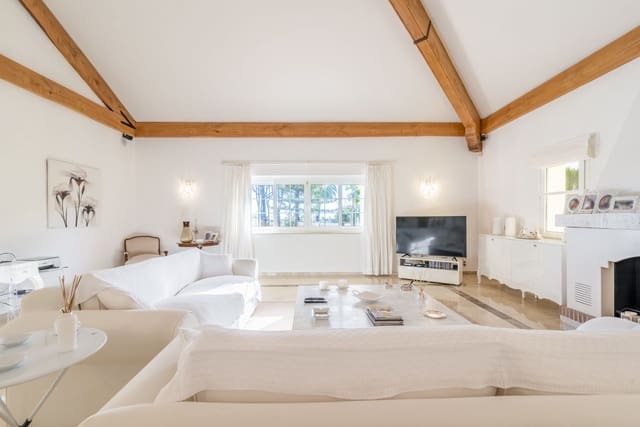 3 soveværelse Villa til salg i La Atalaya, Villanueva de Algaidas med swimmingpool garage - € 1.500.000 (Ref: 7512594)