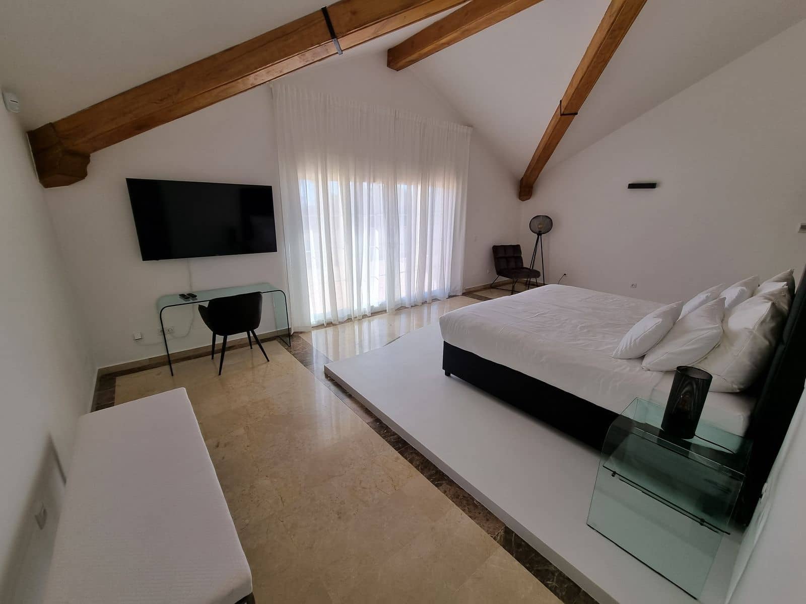 3 soveværelse Villa til salg i La Atalaya med swimmingpool garage - € 1.500.000 (Ref: 7512594)