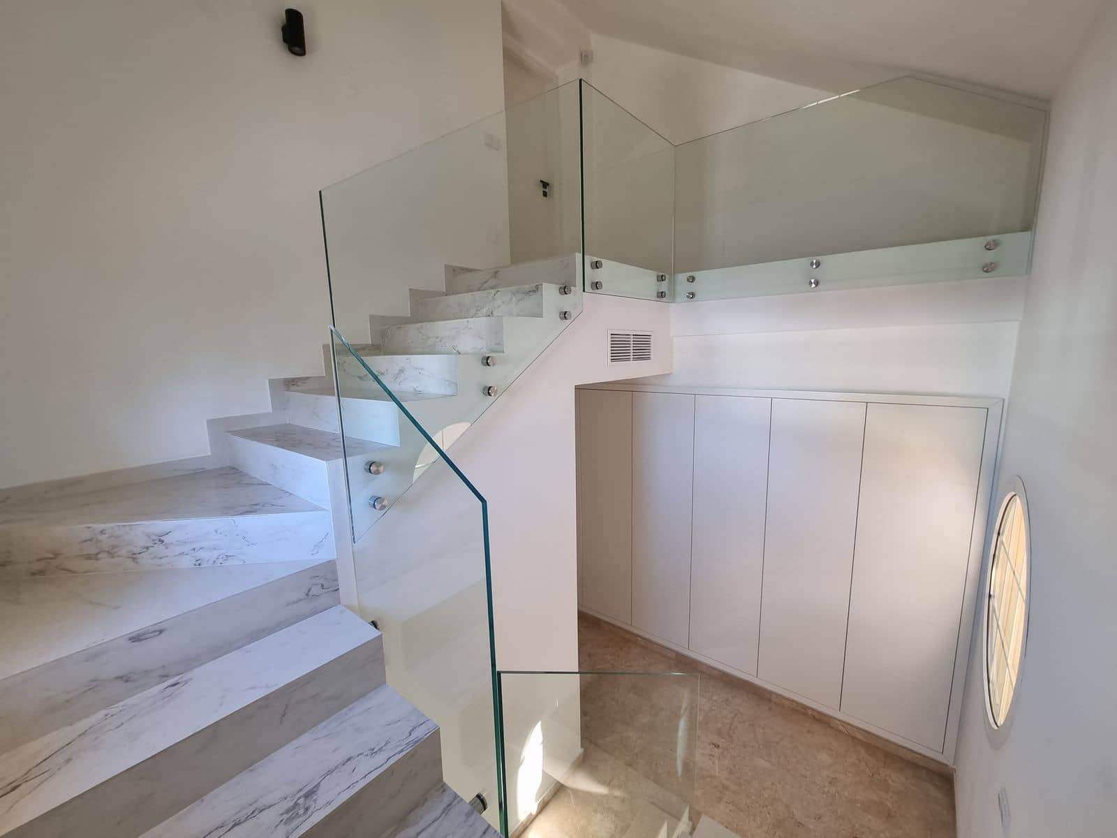 3 soveværelse Villa til salg i La Atalaya med swimmingpool garage - € 1.500.000 (Ref: 7512594)