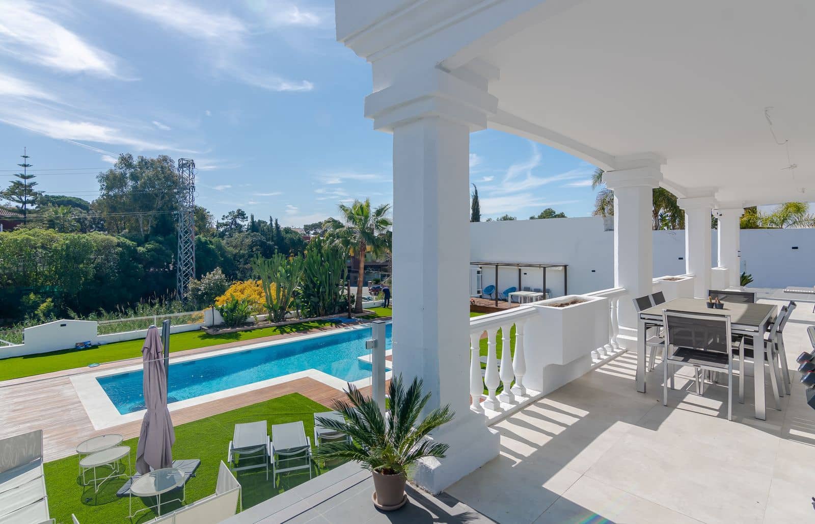 4 soverom Leilighet til salgs i El Rosario med svømmebasseng garasje - € 1 350 000 (Ref: 7519994)