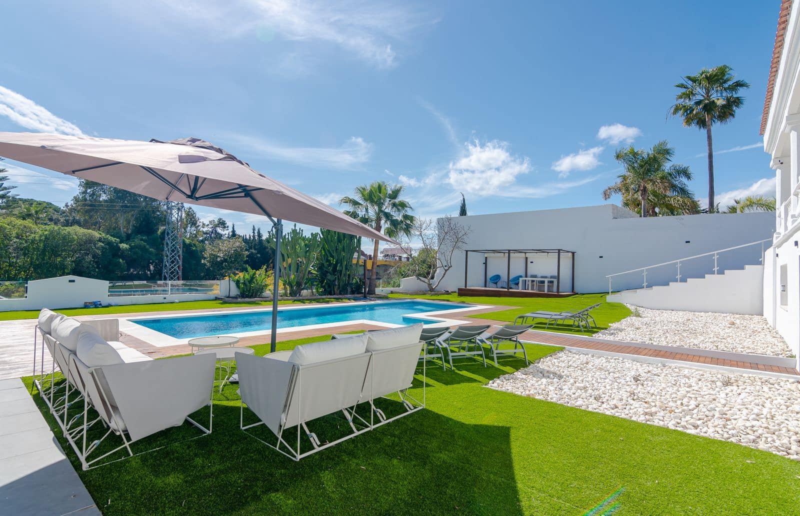 4 soverom Leilighet til salgs i El Rosario med svømmebasseng garasje - € 1 350 000 (Ref: 7519994)