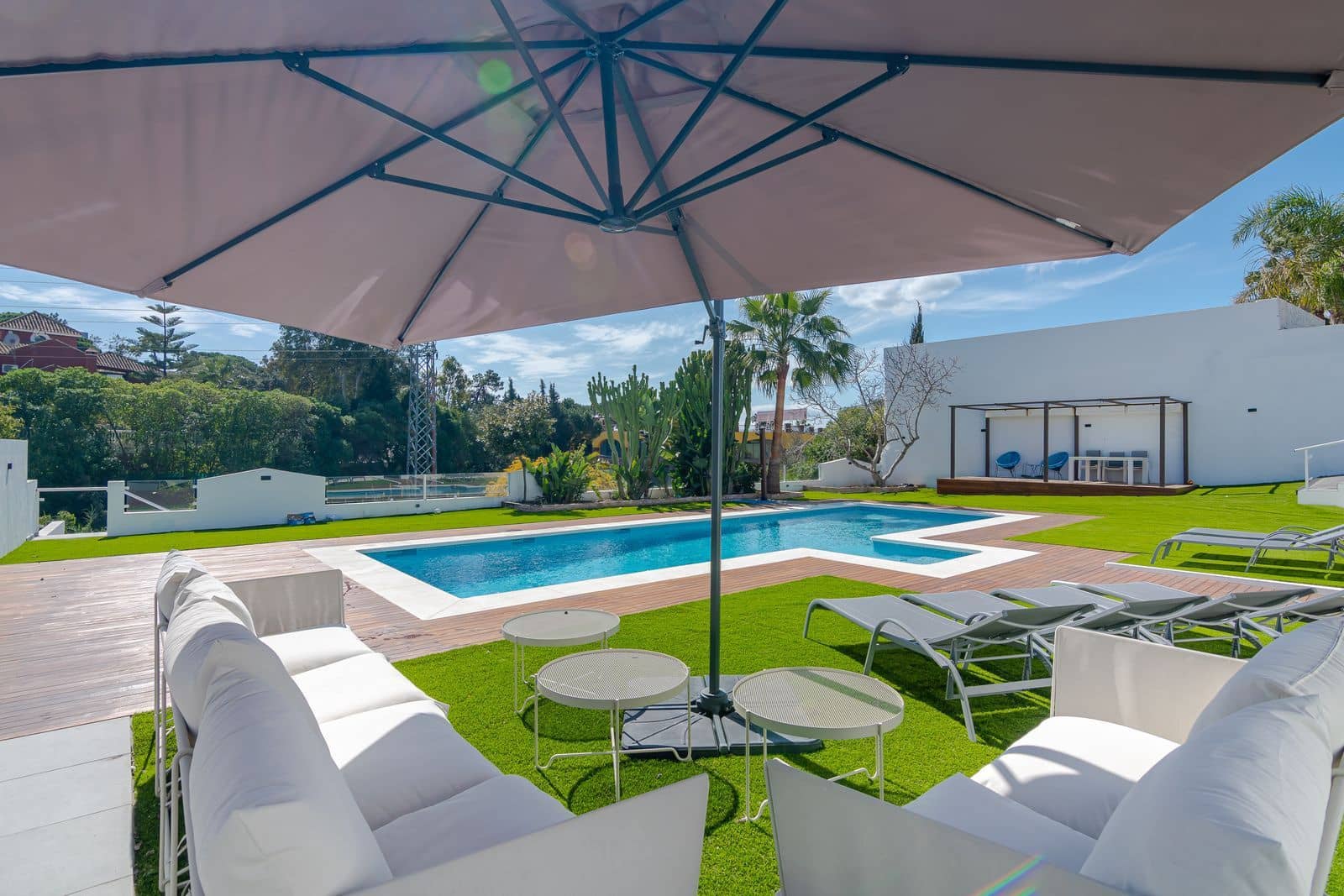 4 soverom Leilighet til salgs i El Rosario med svømmebasseng garasje - € 1 350 000 (Ref: 7519994)