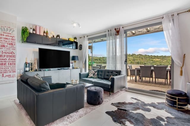 3 soveværelse Penthouse til salg i Estepona med swimmingpool garage - € 420.000 (Ref: 7524709)