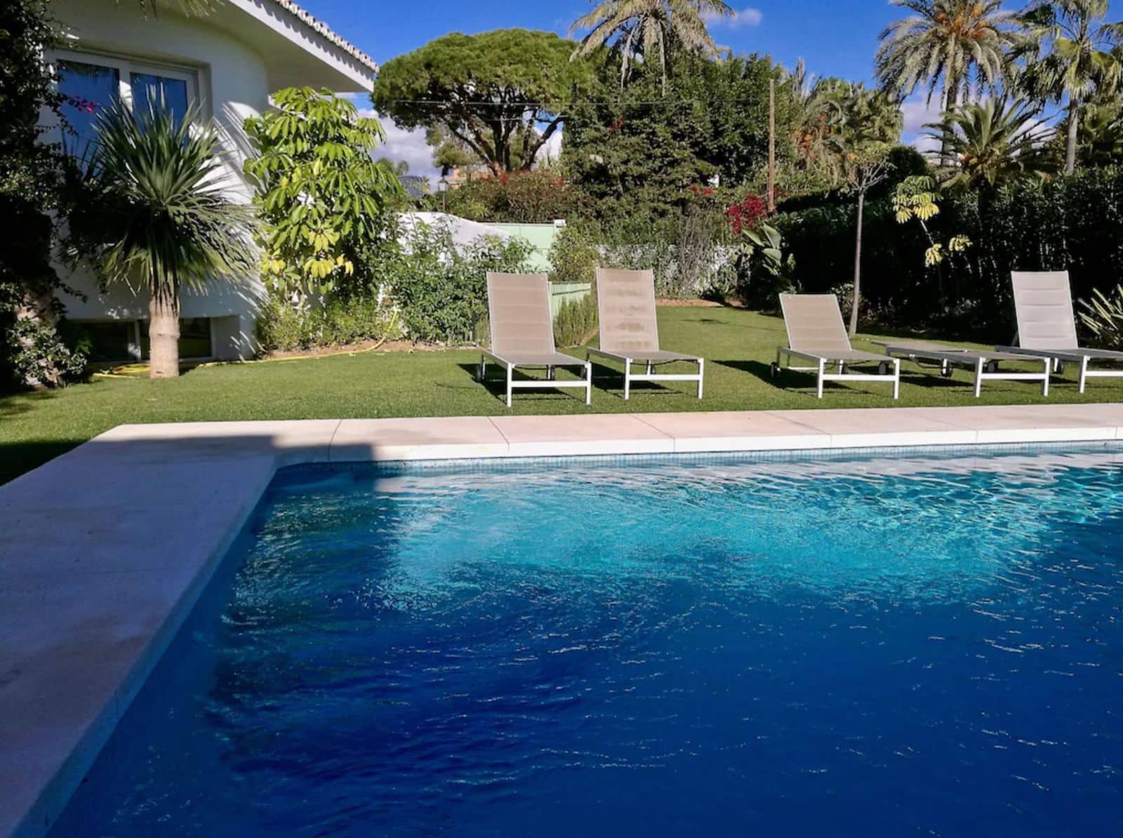 4 quarto Moradia para venda em Marbesa com piscina garagem - 1 950 000 € (Ref: 7561465)