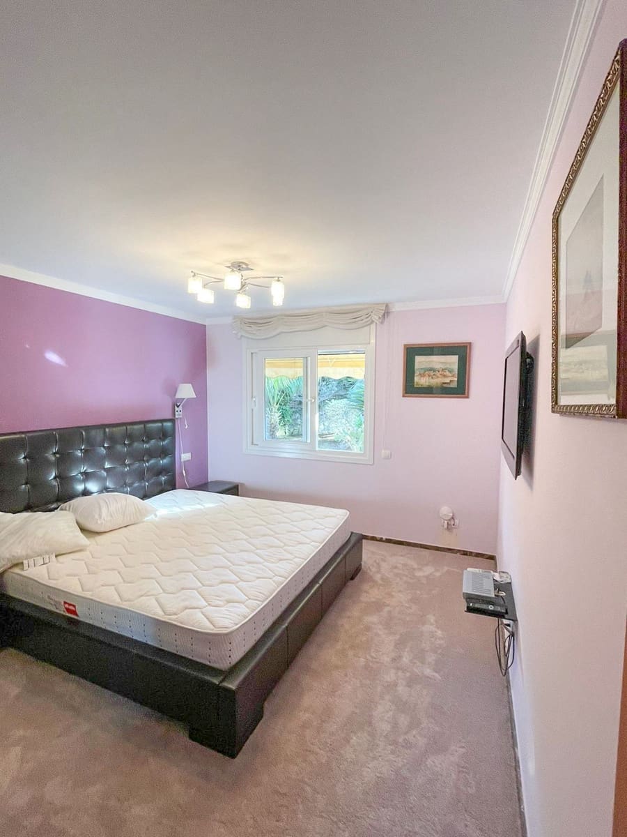 5 soverom Villa til salgs i Marbesa med svømmebasseng garasje - € 2 100 000 (Ref: 7561467)