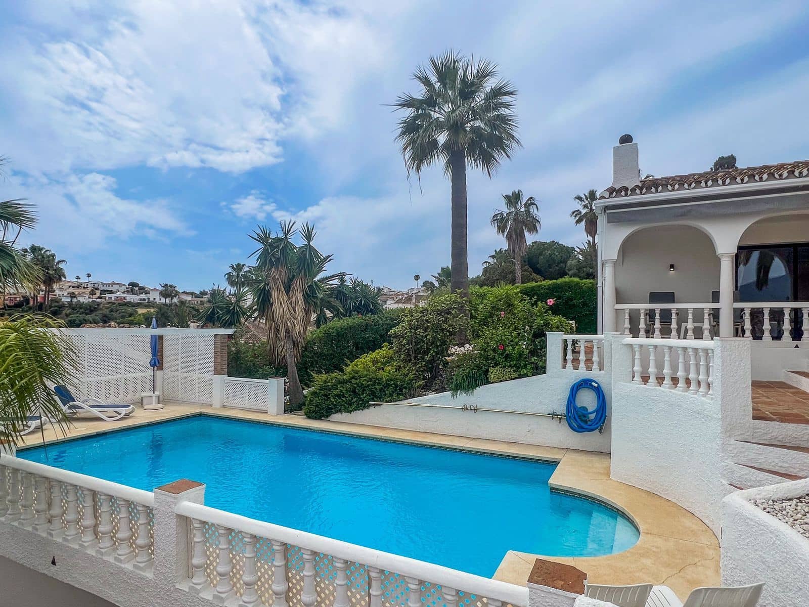 4 soveværelse Villa til salg i Cerro del Aguila med swimmingpool garage - € 745.000 (Ref: 7597135)