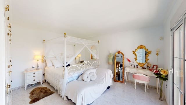 4 soverom Villa til salgs i Torrenueva, Mijas med svømmebasseng garasje - € 995 000 (Ref: 7601001)