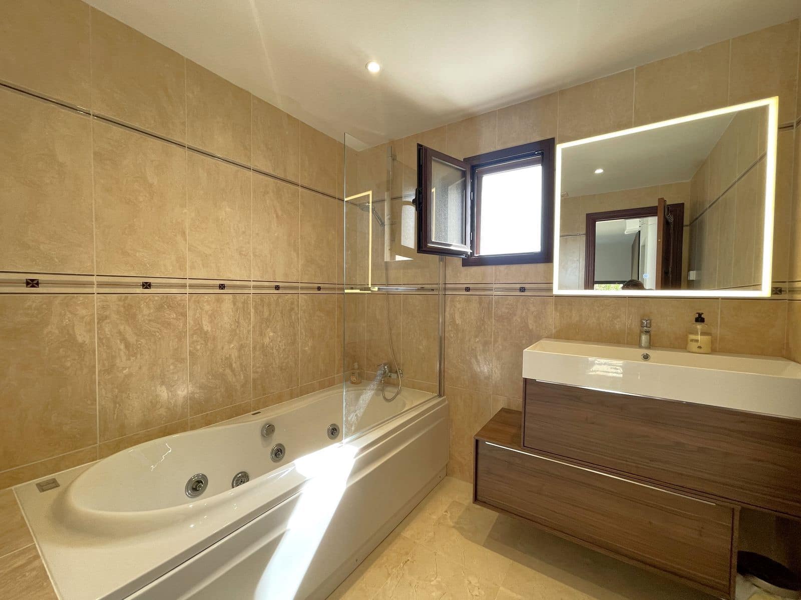 5 soveværelse Villa til salg i Riviera del Sol med swimmingpool garage - € 1.200.000 (Ref: 7601002)