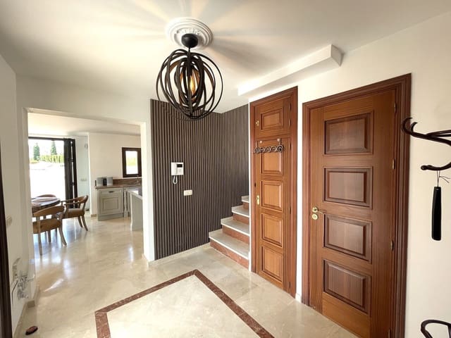 5 soverom Villa til salgs i Riviera del Sol, Mijas med svømmebasseng garasje - € 1 200 000 (Ref: 7601002)