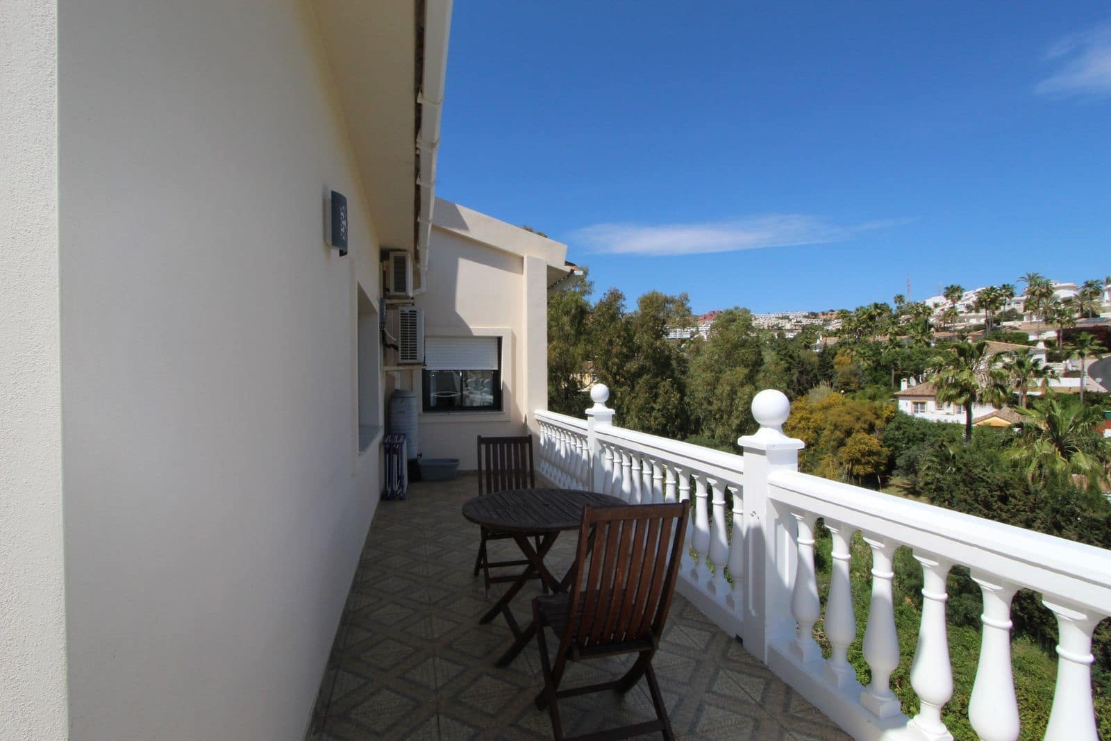 4 soverom Villa til salgs i Calahonda med svømmebasseng garasje - € 750 000 (Ref: 7627877)