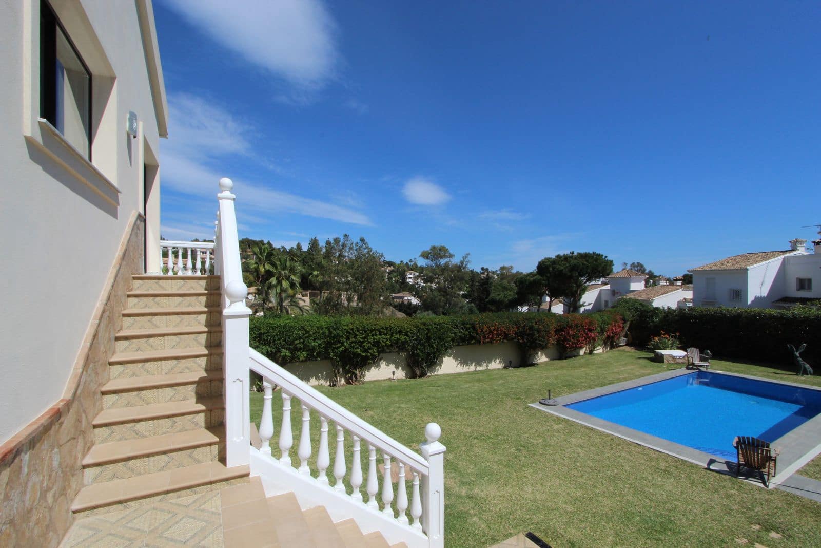 4 soverom Villa til salgs i Calahonda med svømmebasseng garasje - € 750 000 (Ref: 7627877)