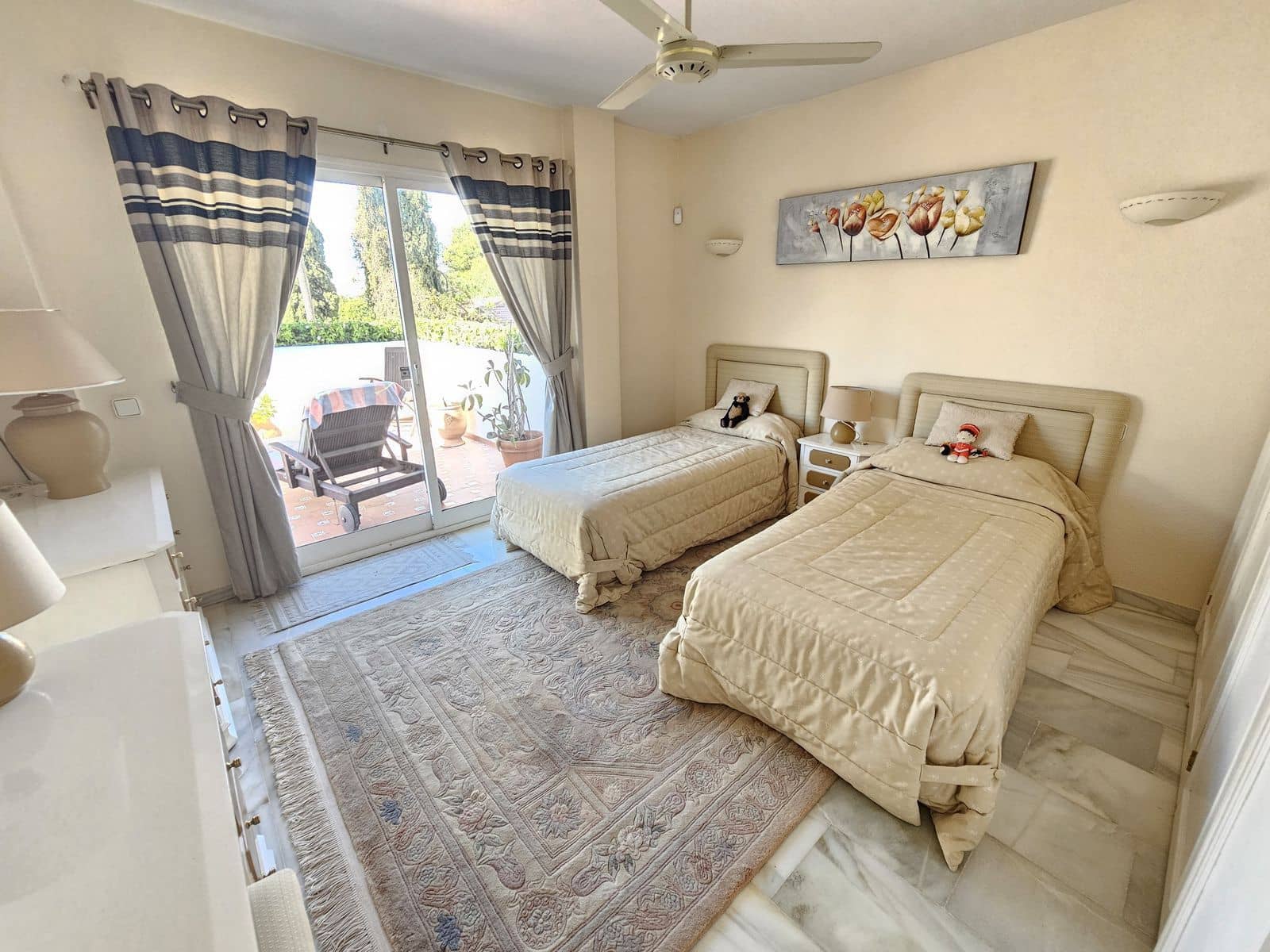 4 sovrum Villa till salu i Calahonda med pool garage - 695 000 € (Ref: 7635638)