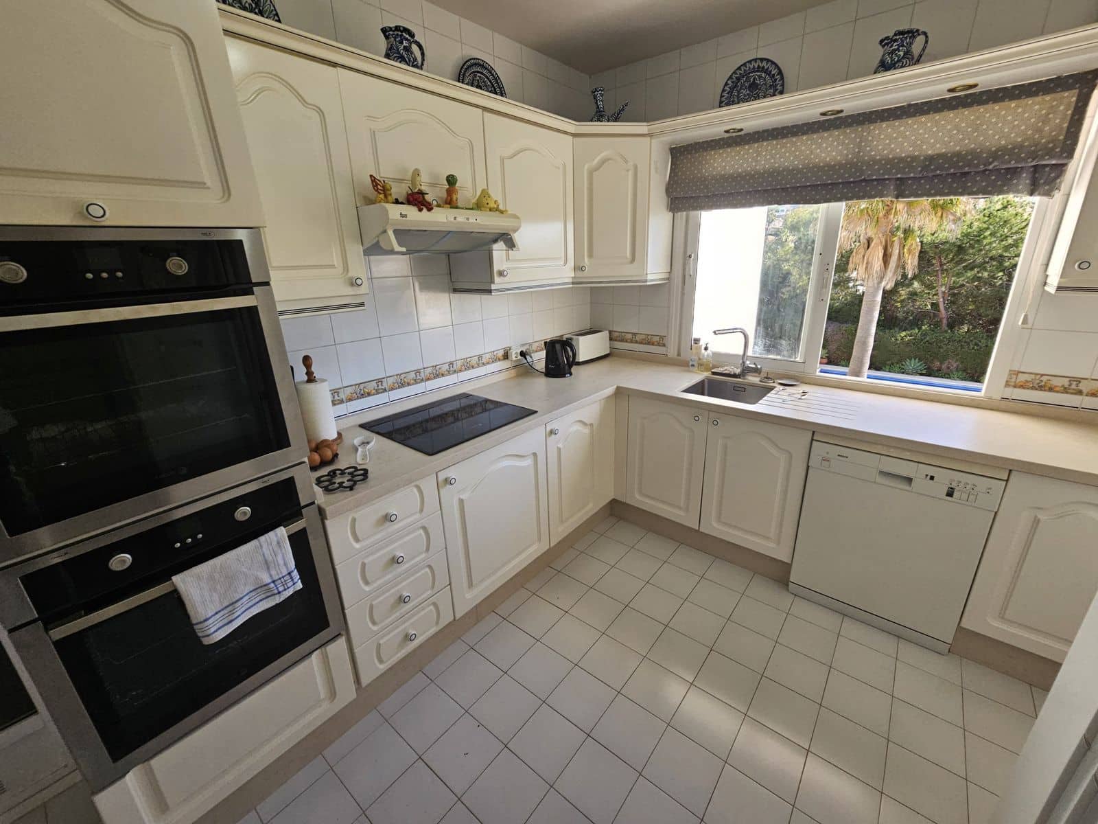 4 sovrum Villa till salu i Calahonda med pool garage - 695 000 € (Ref: 7635638)