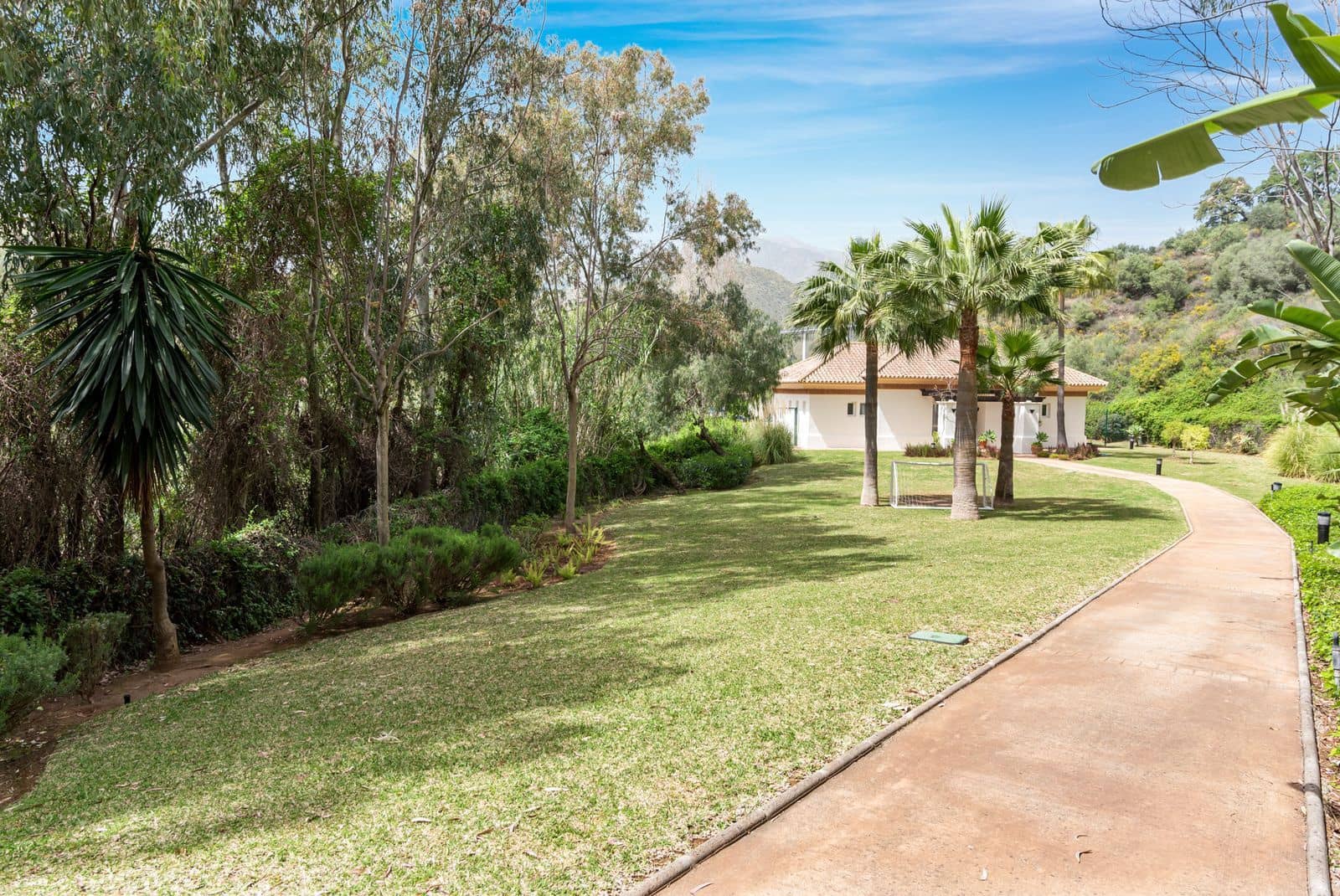 2 soveværelse Lejlighed til salg i Rio Real med swimmingpool garage - € 450.000 (Ref: 7656218)