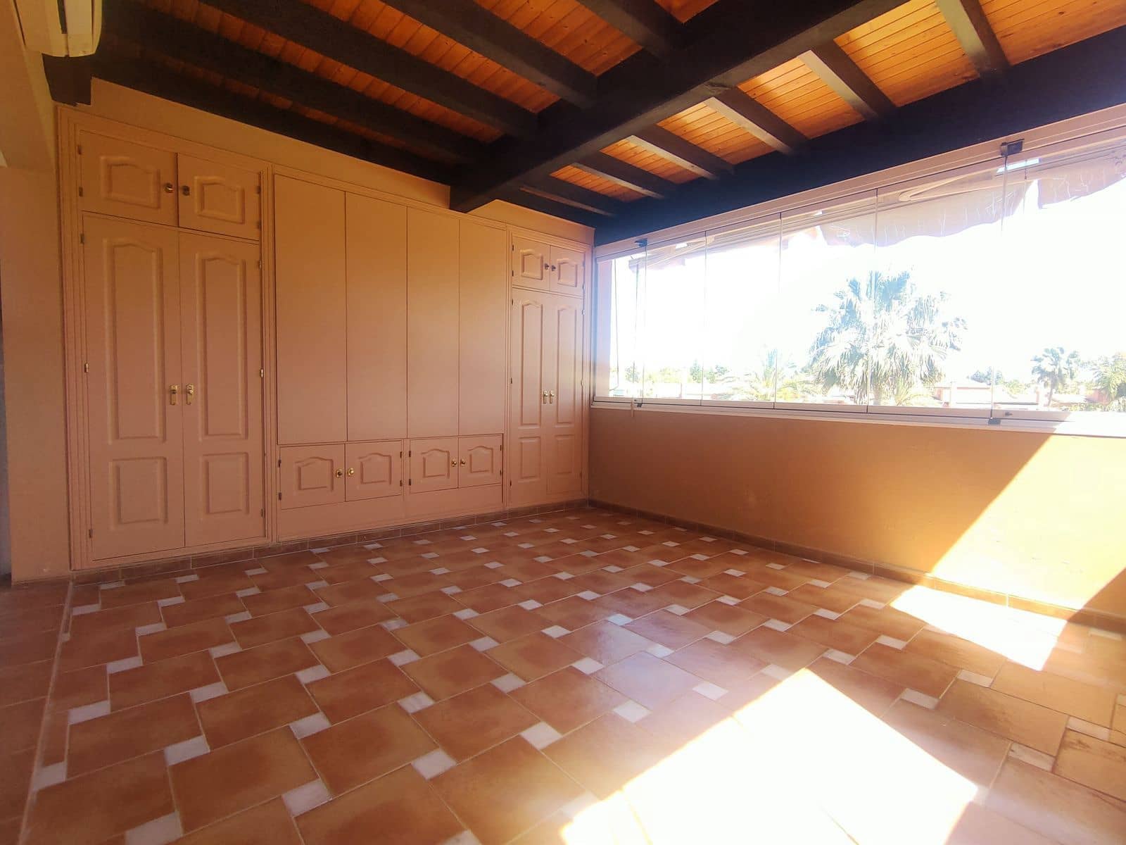 4 soveværelse Penthouse til salg i Guadalmina med swimmingpool garage - € 700.000 (Ref: 7670391)