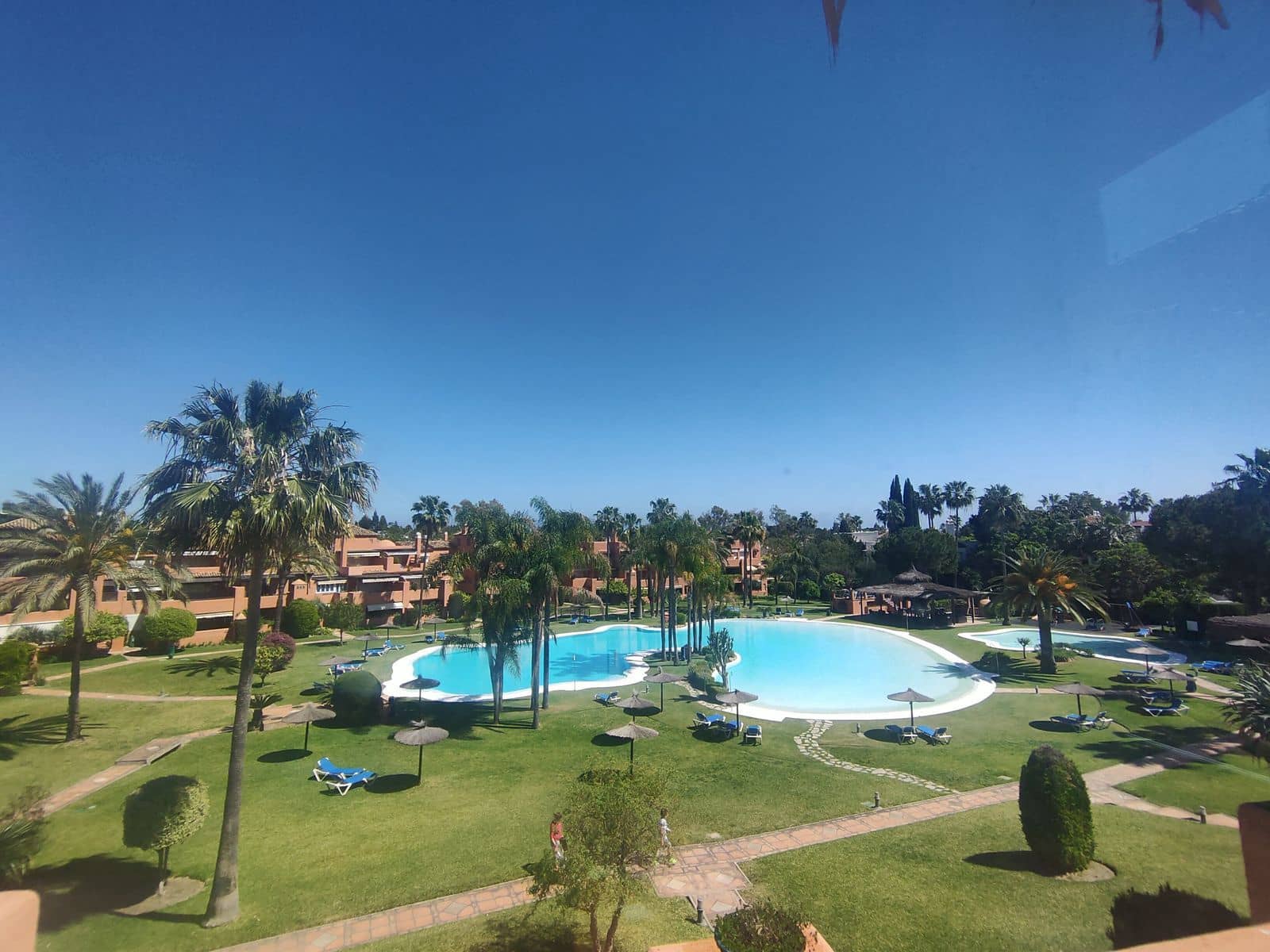 4 soveværelse Penthouse til salg i Guadalmina med swimmingpool garage - € 700.000 (Ref: 7670391)