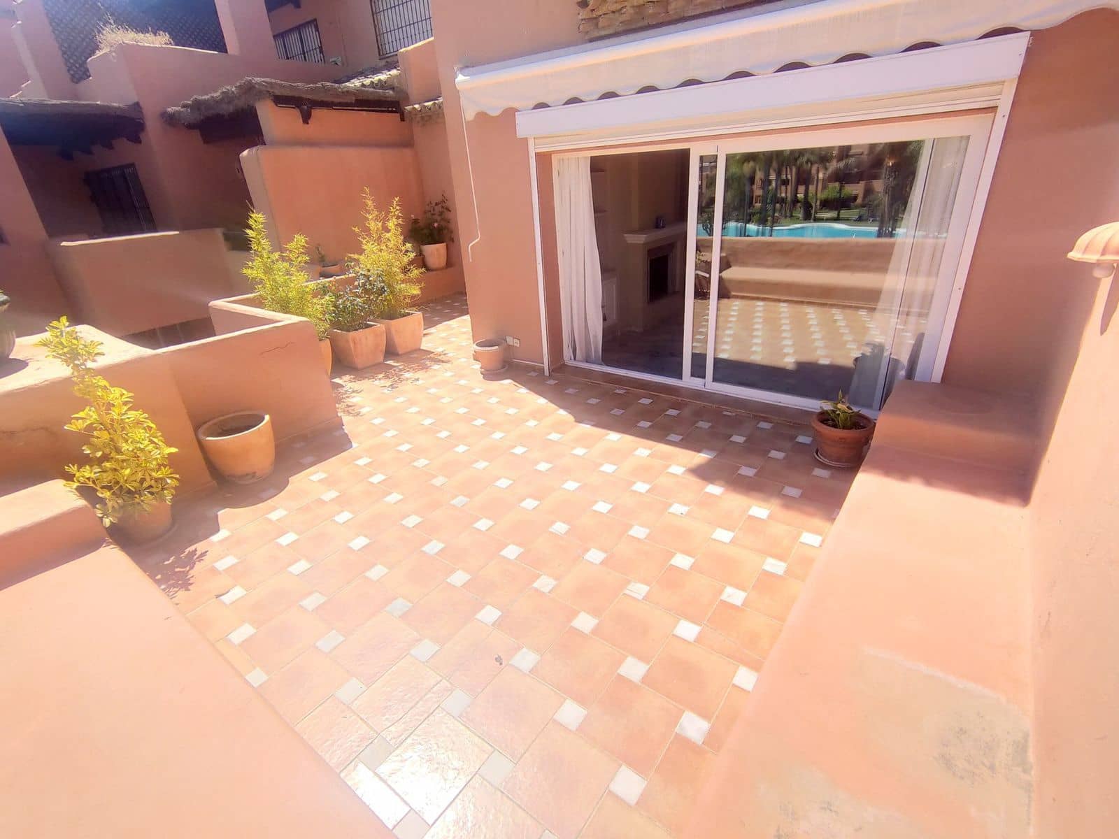 4 soveværelse Penthouse til salg i Guadalmina med swimmingpool garage - € 700.000 (Ref: 7670391)