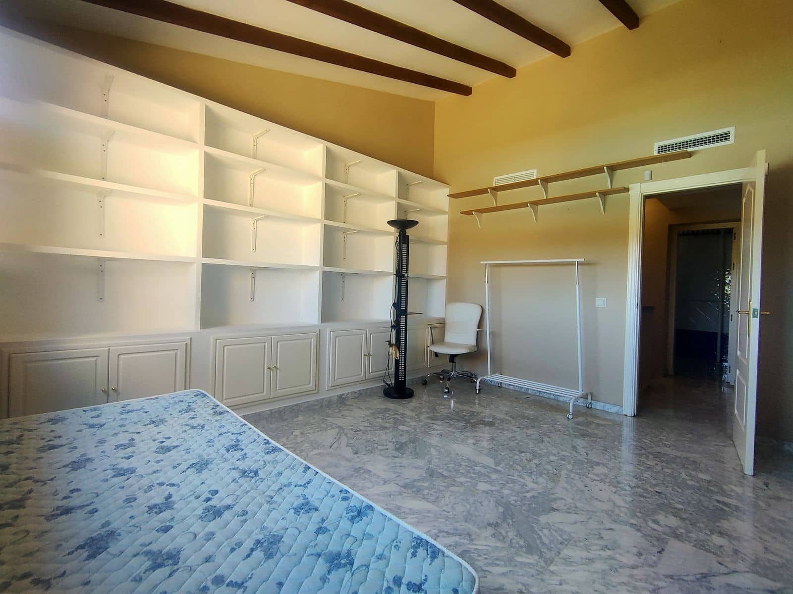 4 soveværelse Penthouse til salg i Guadalmina med swimmingpool garage - € 700.000 (Ref: 7670391)