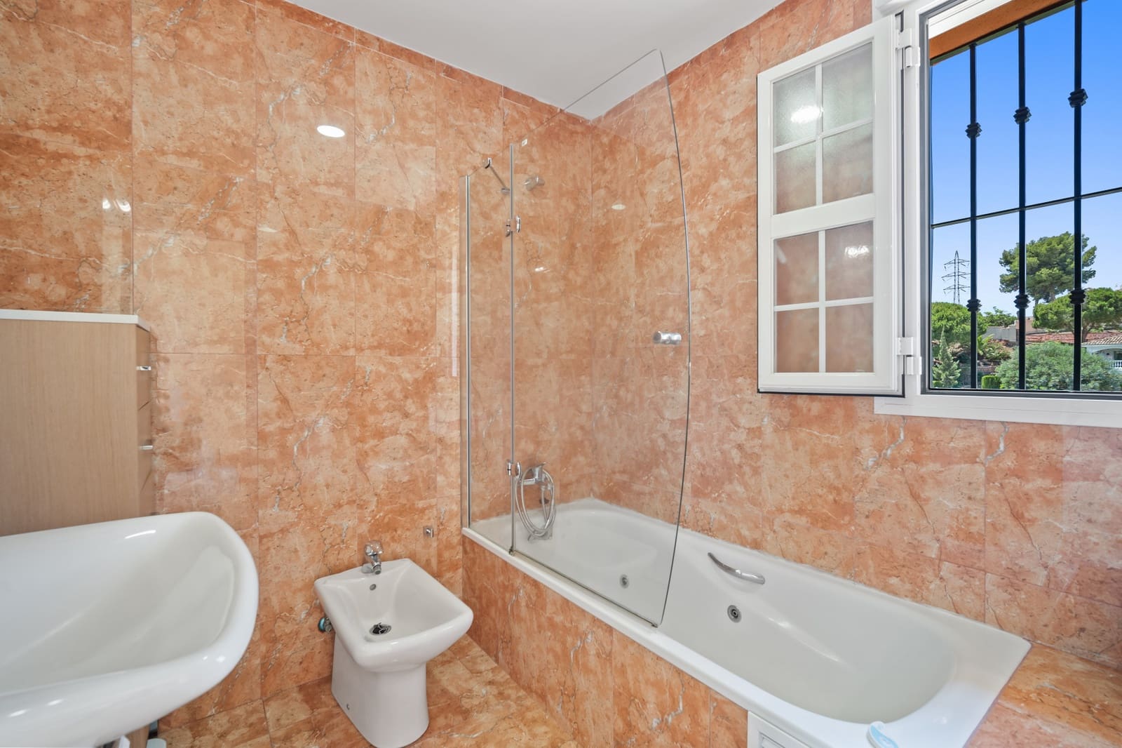 5 soveværelse Villa til salg i Calahonda med swimmingpool garage - € 995.000 (Ref: 7676865)