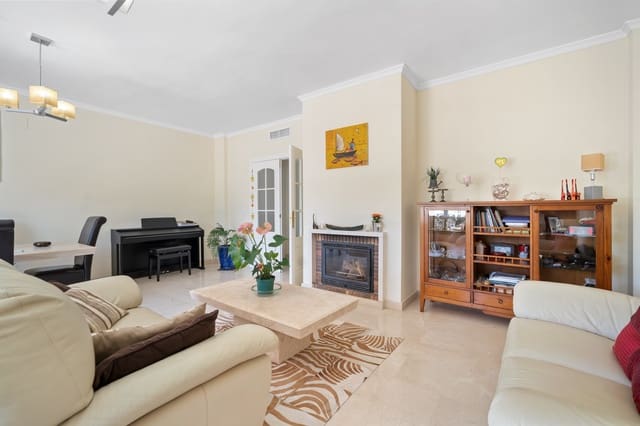 5 soveværelse Villa til salg i Calahonda, Mijas med swimmingpool garage - € 995.000 (Ref: 7676865)