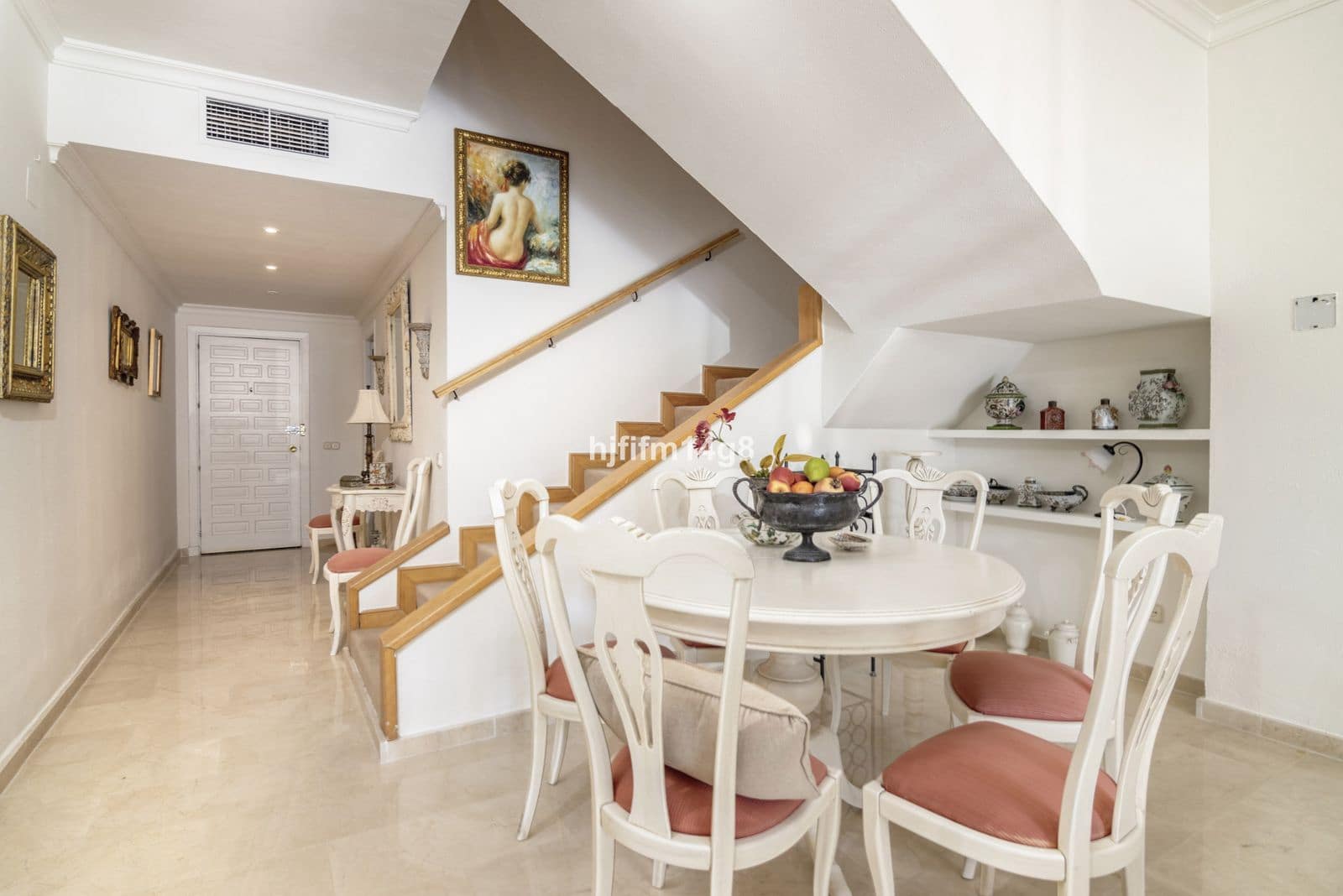 3 soveværelse Byhus til salg i Nueva Andalucia med swimmingpool garage - € 565.000 (Ref: 7683240)