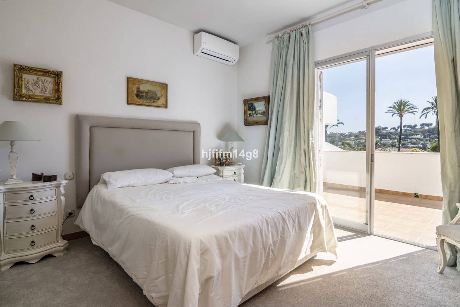 3 soveværelse Byhus til salg i Nueva Andalucia med swimmingpool garage - € 565.000 (Ref: 7683240)