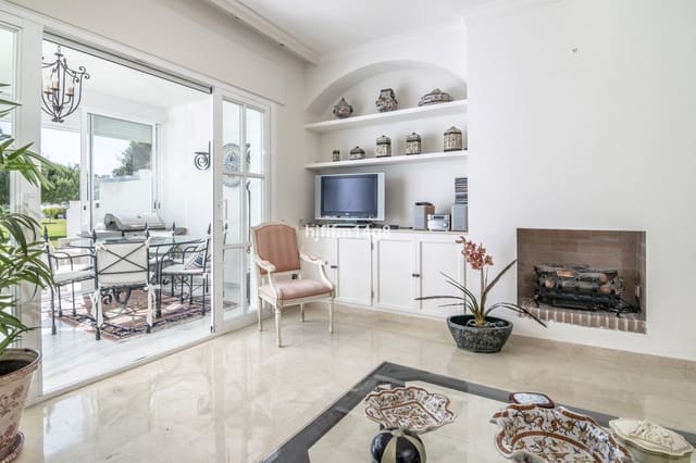 3 slaapkamer Huis te koop in Nueva Andalucia, Marbella met zwembad garage - € 565.000 (Ref: 7683240)