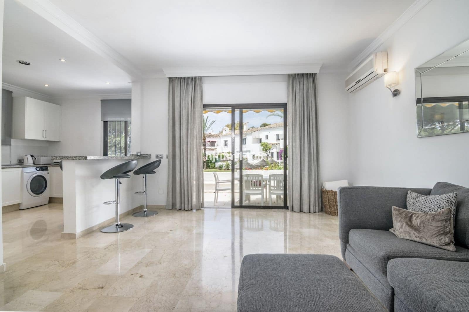 3 sovrum Hus till salu i Nueva Andalucia med pool garage - 635 000 € (Ref: 7685070)