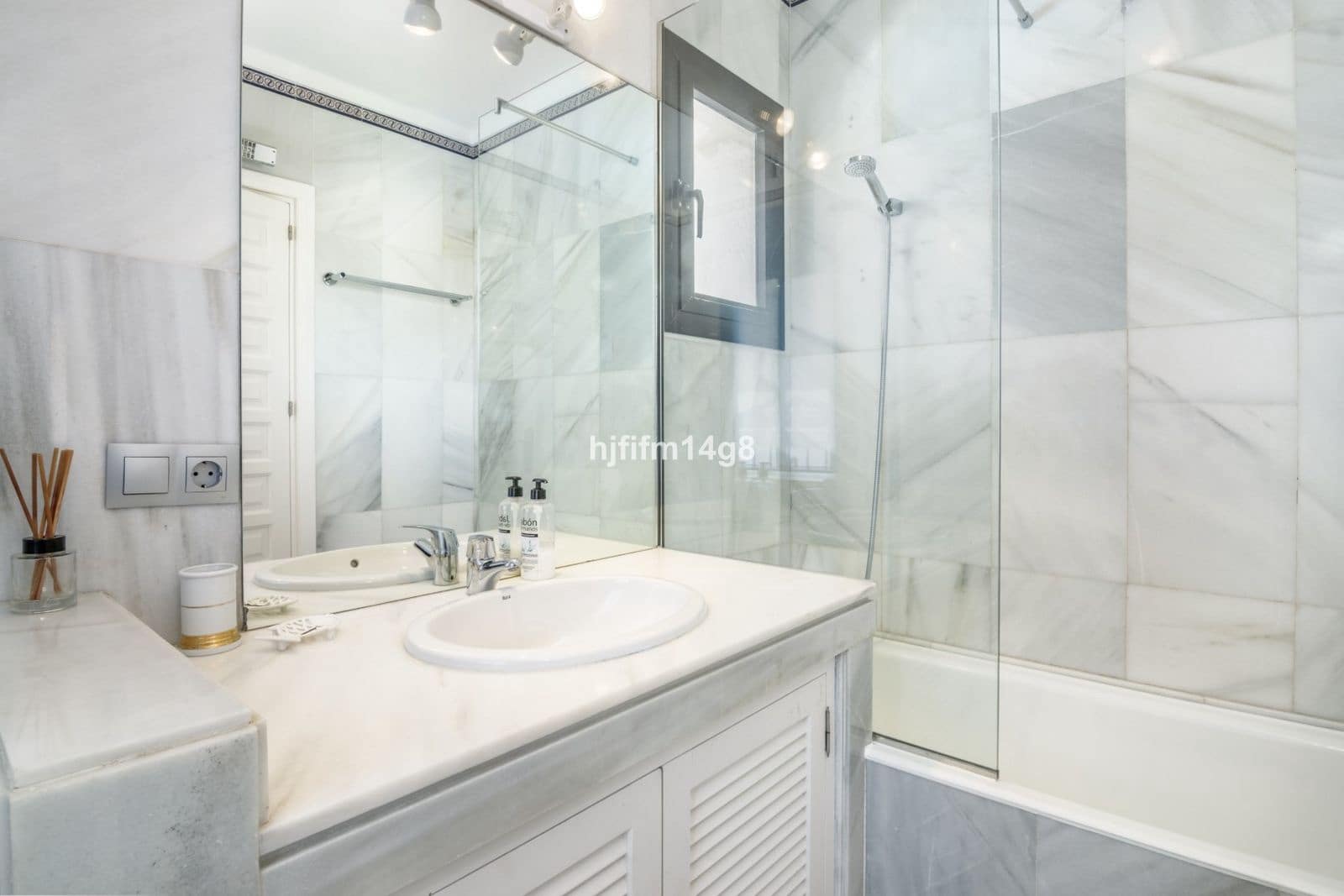 3 sovrum Hus till salu i Nueva Andalucia med pool garage - 635 000 € (Ref: 7685070)